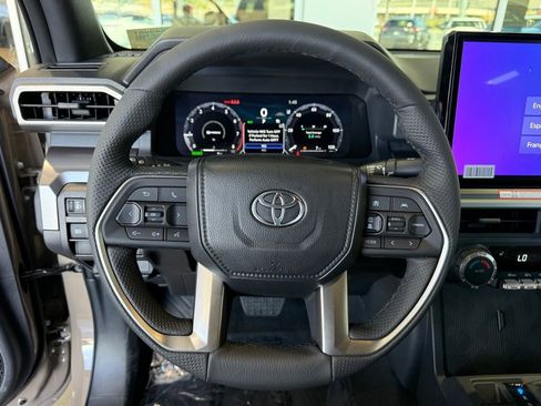 New 2026 Toyota Tacoma TRD Off-Road AWD/4WD image 19