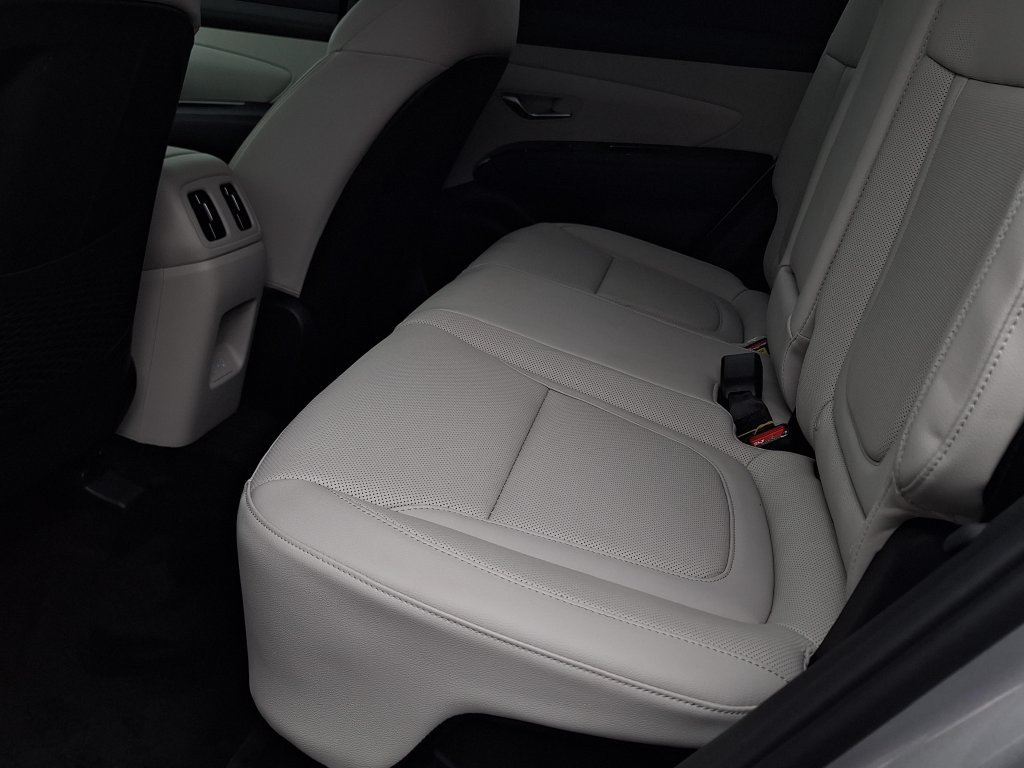 New 2026 Hyundai Tucson Limited AWD/4WD image 12