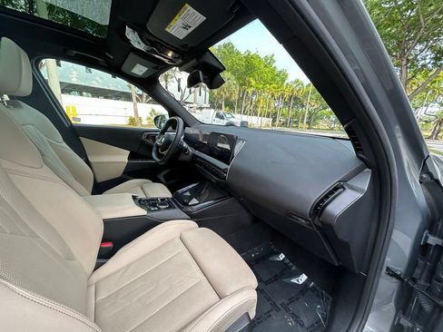 Used 2025 BMW X3 xDrive30i w/ Premium Package AWD/4WD image 39