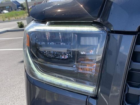 Used 2018 Toyota Tundra SR5 image 9