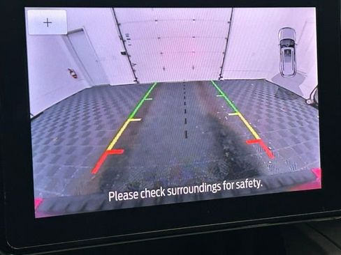 Used 2023 Ford Explorer XLT w/ Equipment Group 202A image 5