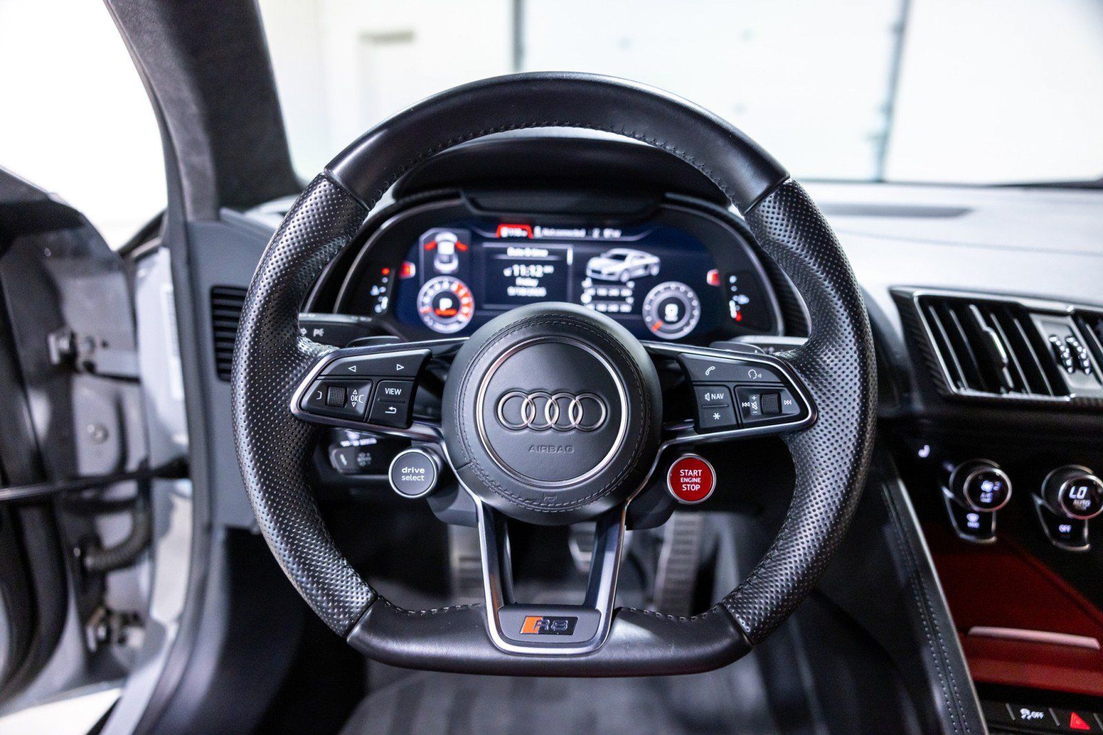 Used 2017 Audi R8 V10 AWD/4WD image 40