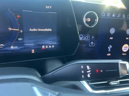 New 2026 Chevrolet Equinox EV LT image 26