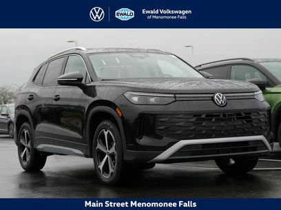 New 2025 Volkswagen Tiguan SE
