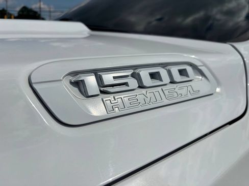 Used 2019 RAM 1500 Big Horn AWD/4WD image 10