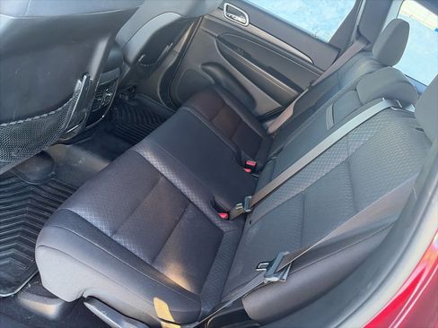 Used 2020 Jeep Grand Cherokee Laredo image 10