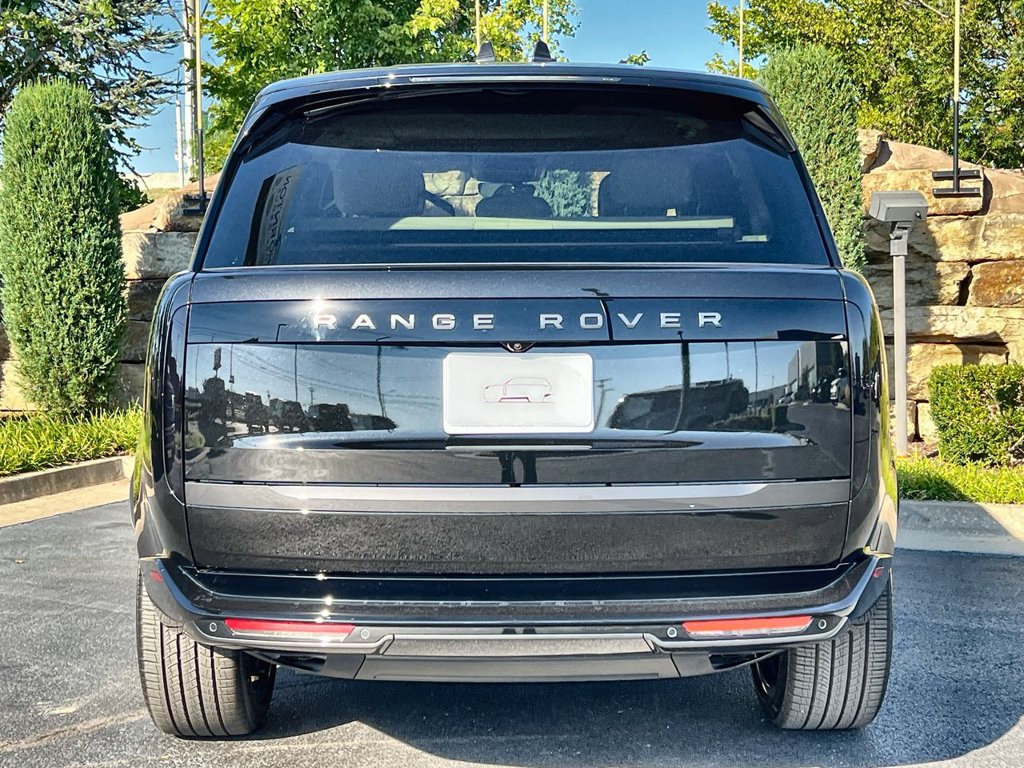 New 2027 Land Rover Range Rover SE AWD/4WD image 4