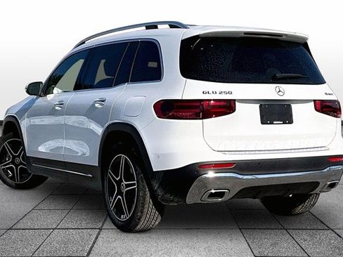 New 2026 Mercedes-Benz GLB 250 4MATIC image 4