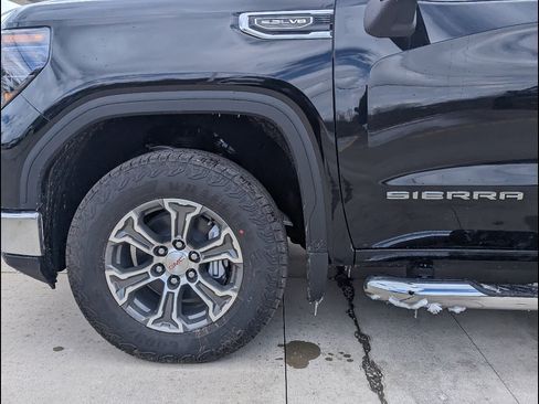 New 2026 GMC Sierra 1500 SLE w/ X31 Off-Road Package AWD/4WD image 10