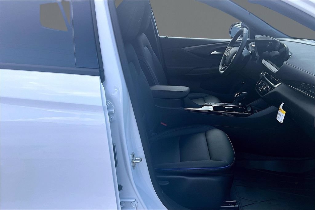 New 2026 Buick Envista Sport Touring w/ Convenience I Package FWD image 11