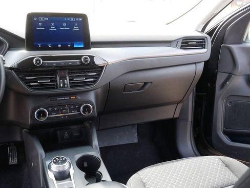 Used 2025 Ford Escape Active AWD/4WD image 23