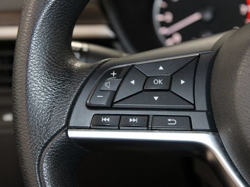 Used 2024 Nissan Altima 2.5 SV FWD image 41