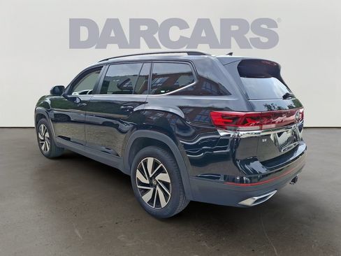 Used 2025 Volkswagen Atlas SE FWD image 4