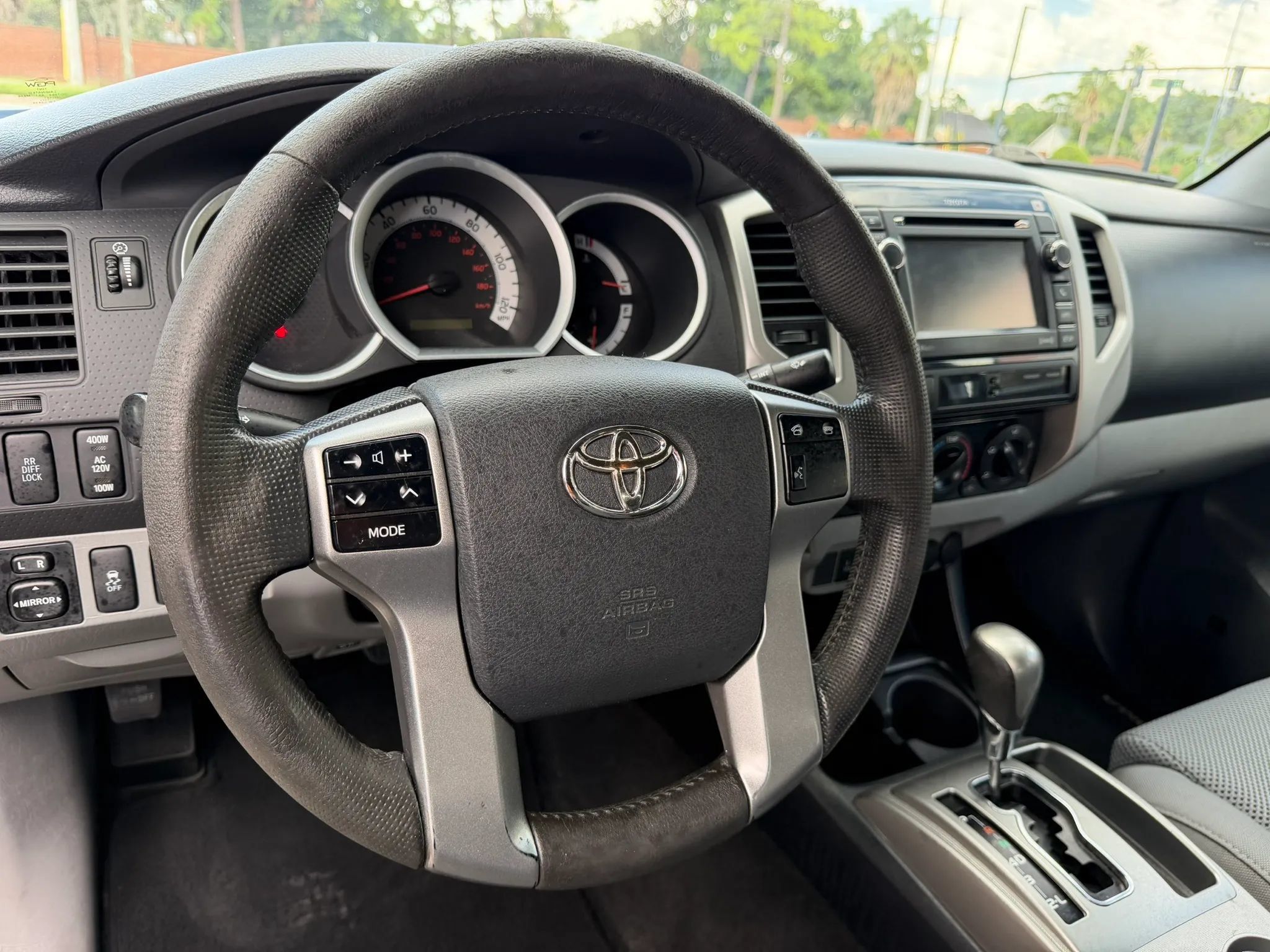 Used 2013 Toyota Tacoma 4x4 Double Cab w/ TRD Off-Road Pkg image 8
