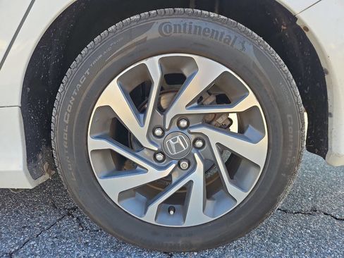 Used 2017 Honda Civic EX image 24