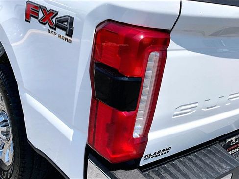 Used 2024 Ford F250 Lariat w/ Chrome Package AWD/4WD image 24