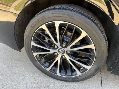 Used 2019 Toyota Camry SE image 38