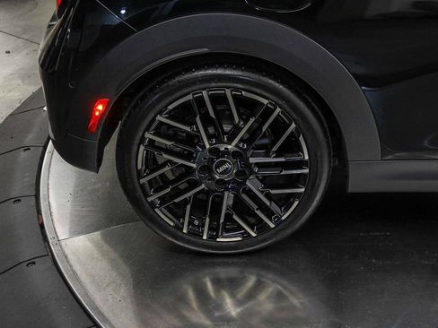 Used 2025 MINI Cooper S image 8