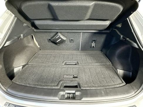 Used 2019 Nissan Rogue Sport SV w/ Technology Package AWD/4WD image 31