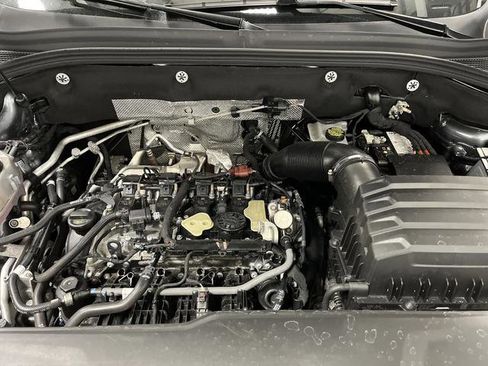 Used 2024 Volkswagen Atlas SEL Premium R-Line image 41