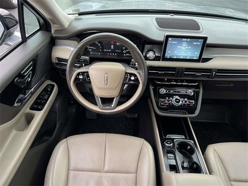 Certified 2022 Lincoln Corsair AWD w/ Premium Package image 13