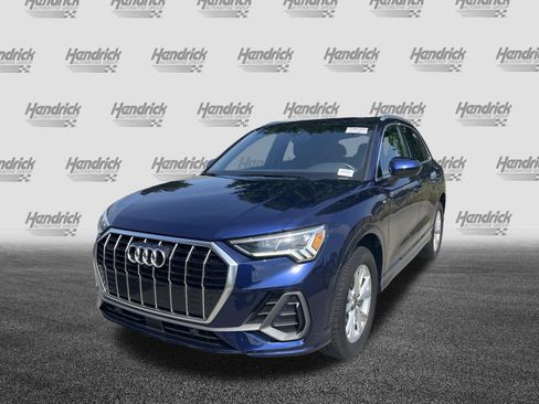 Used 2023 Audi Q3 2.0T Premium Plus AWD/4WD image 5