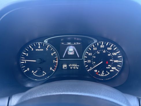 Used 2015 Nissan Pathfinder S image 29