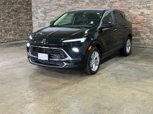 Used 2025 Buick Encore GX Preferred image 2