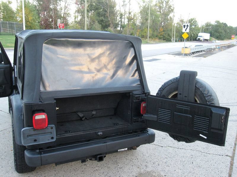 Used 2004 Jeep Wrangler X w/ Wheel Plus Group AWD/4WD image 27