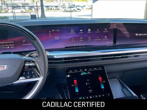 Used 2026 Cadillac Escalade ESV Sport w/ LPO, ONYX Package image 8