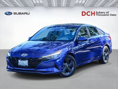 Used 2022 Hyundai Elantra SEL w/ Preferred Accessory Package