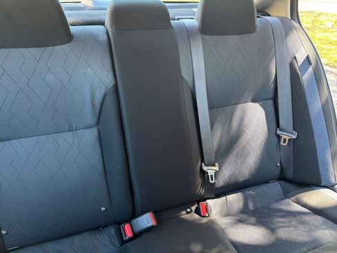 Used 2025 Nissan Versa SV image 32