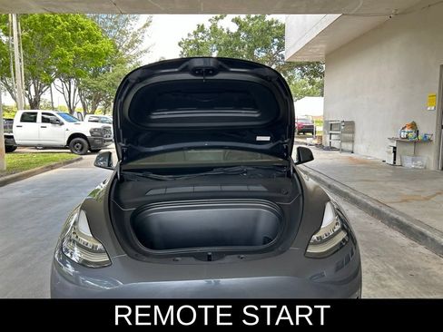 Used 2023 Tesla Model Y Long Range AWD/4WD image 12