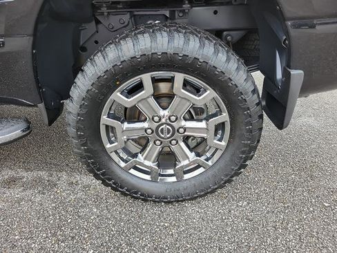 Used 2017 Nissan Titan SL w/ Texas Titan Edition image 28