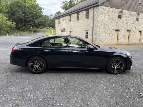 Used 2024 Mercedes-Benz E 350 4MATIC Sedan image 11