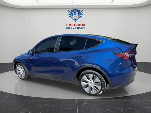 Used 2023 Tesla Model Y Long Range AWD/4WD image 3