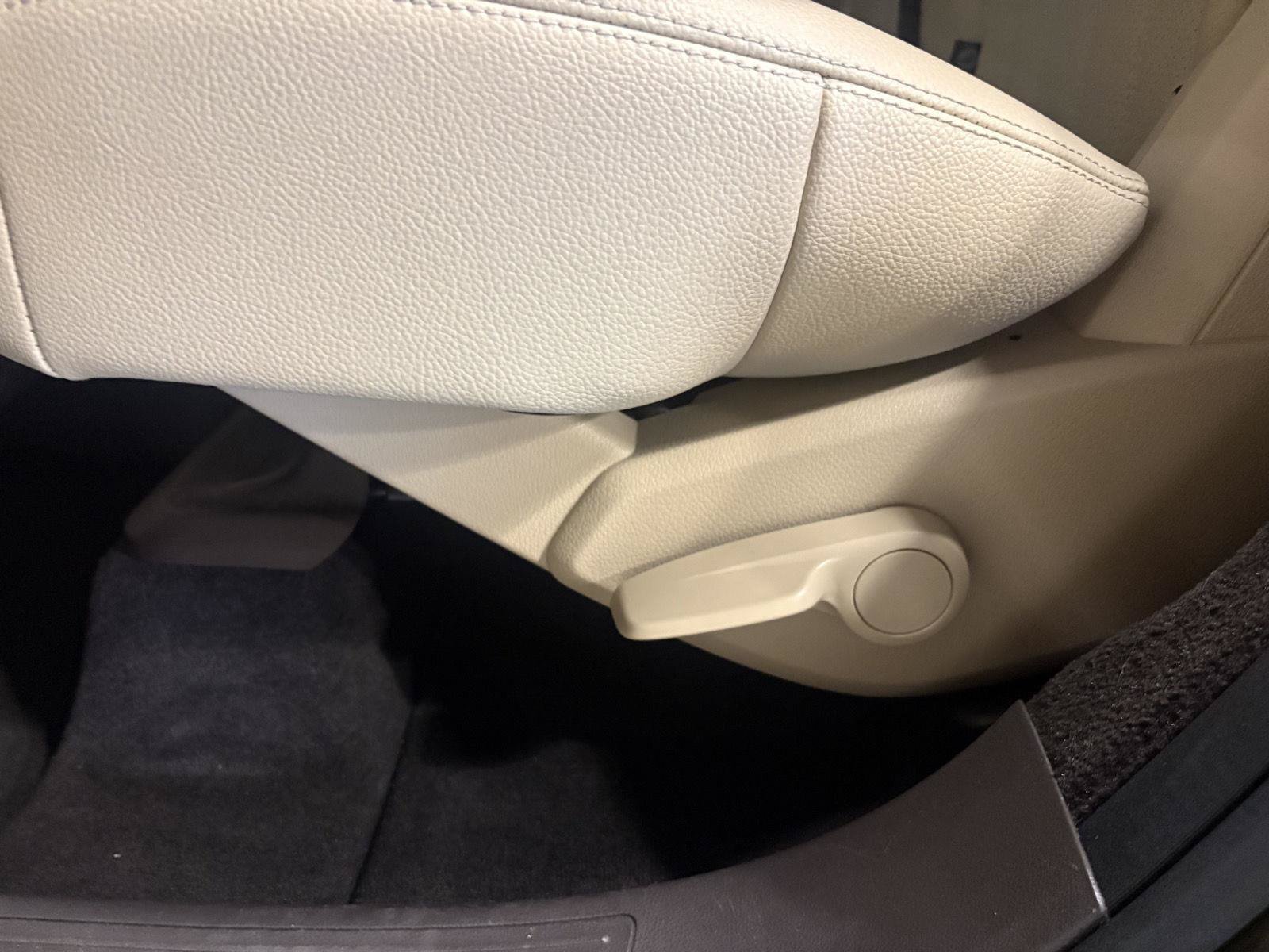 Used 2017 Mercedes-Benz GLS 450 4MATIC image 32