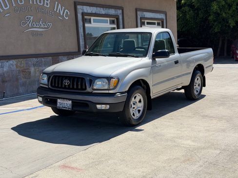 Used 2004 Toyota Tacoma 2WD Regular Cab w/ Enhancement Pkg image 2