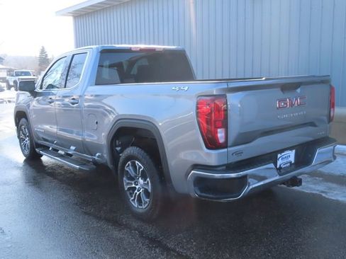 Used 2023 GMC Sierra 1500 SLE image 8