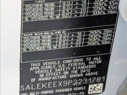 Used 2023 Land Rover Defender 110 AWD/4WD image 22