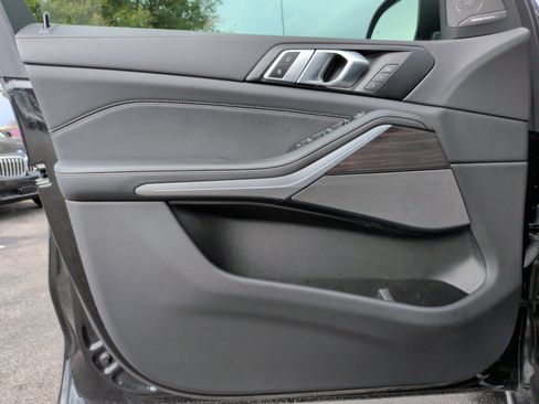 Certified 2024 BMW X5 sDrive40i w/ Premium Package image 25