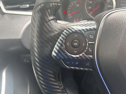 Used 2021 Toyota Corolla SE w/ SE Premium Package image 16