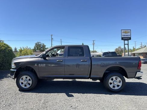 Used 2018 RAM 2500 Tradesman w/ Chrome Appearance Group AWD/4WD image 2