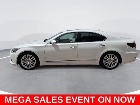 Used 2016 Lexus LS 460 w/ Comfort Package RWD image 6