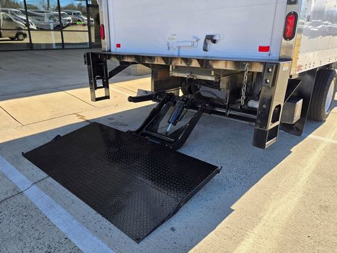 Used 2024 Ford E-350 and Econoline 350 Super Duty w/ Power Windows & Locks Group image 18