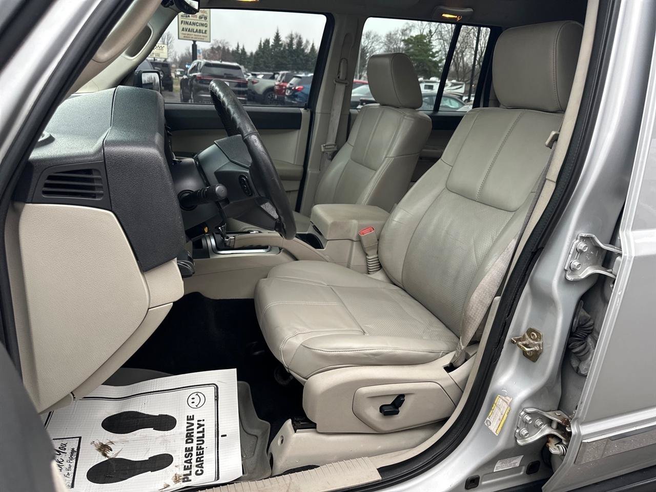 Used 2006 Jeep Commander Limited AWD/4WD image 28