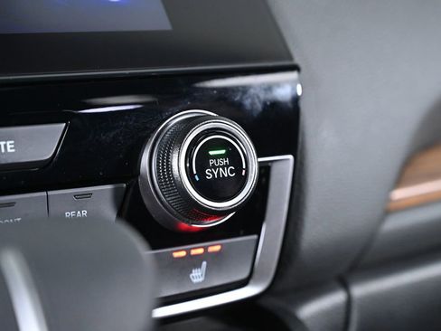 Used 2022 Honda CR-V EX image 16