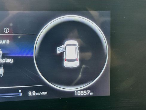 Used 2025 Kia Niro Wind w/ Wind Preserve Package FWD image 16