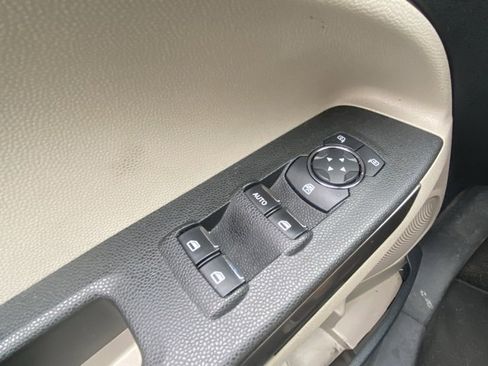 Used 2021 Ford EcoSport SE image 16