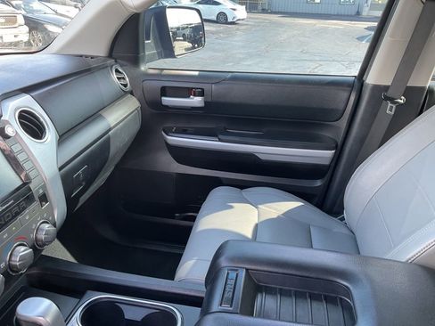 Used 2021 Toyota Tundra SR5 w/ SR5 Leather Package image 19